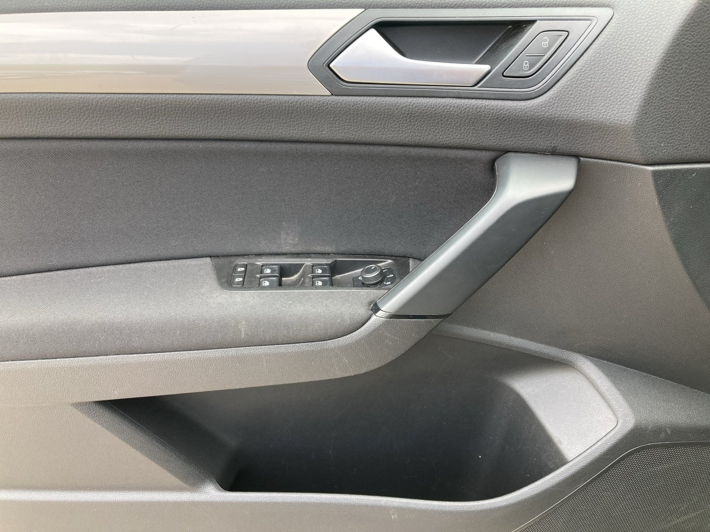 VW Touran TDI SCR 7-Sitzer | Bild 9 von 16