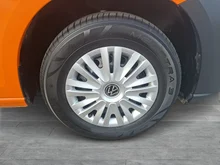 VW Caddy Cargo TDI in Leuchtorange