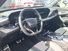 Audi Q6 Sportback e-tron quattro in Manhattangrau Metallic