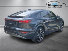 Audi Q6 Sportback e-tron quattro in Manhattangrau Metallic