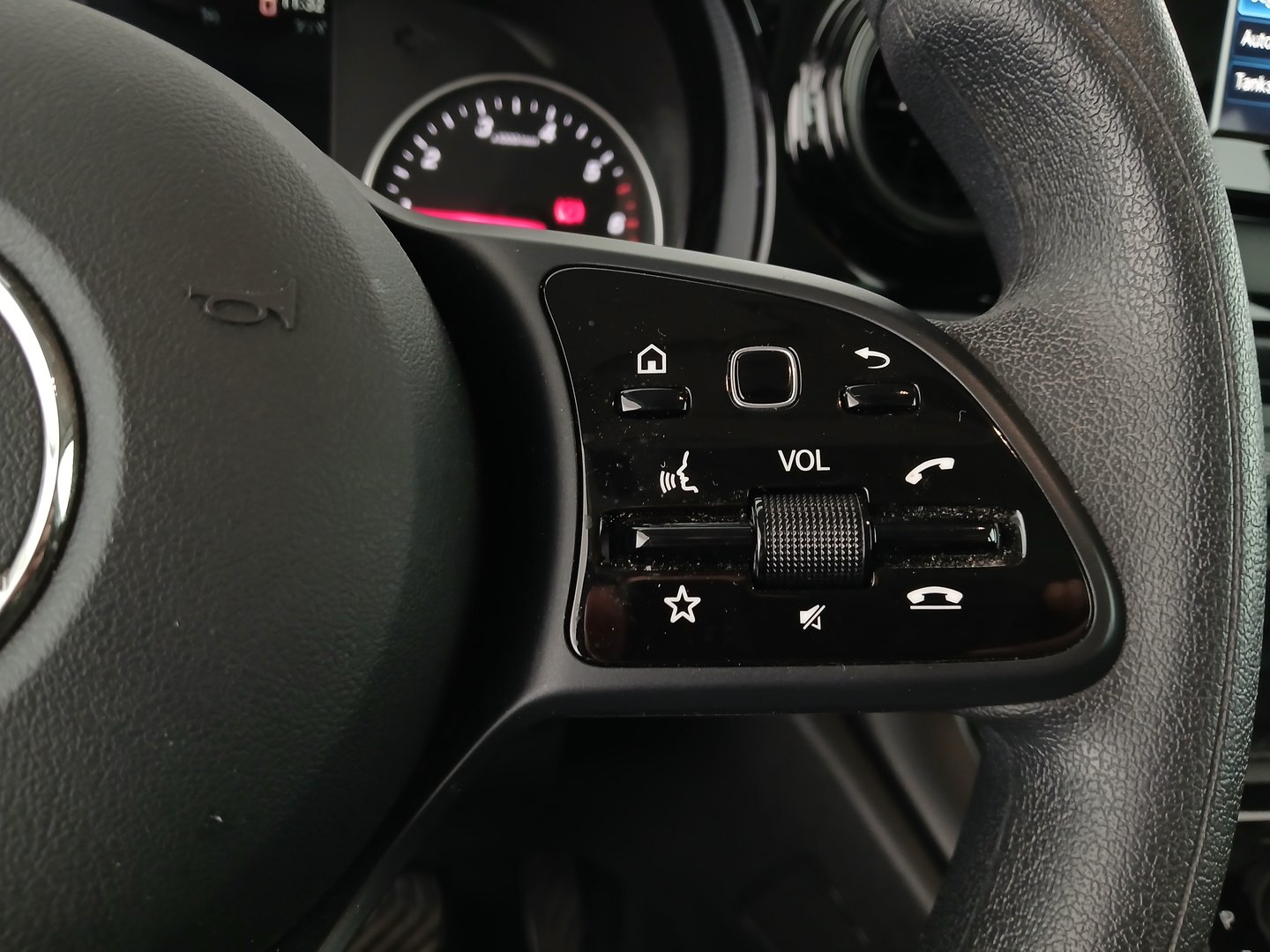 Mercedes T-Klasse 180 Progressive Aut. | Bild 17 von 28