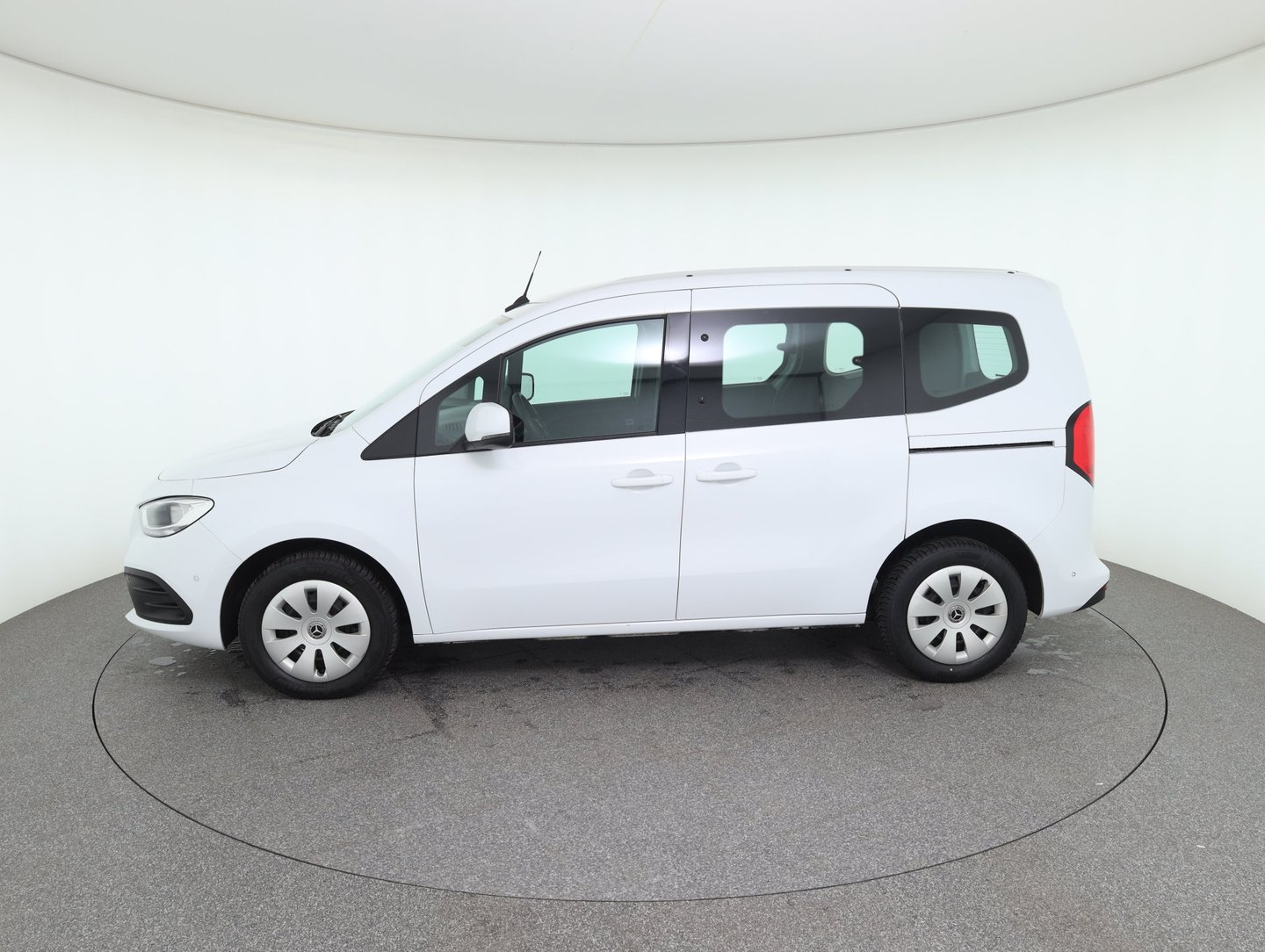 Mercedes T-Klasse 180 Progressive Aut. | Bild 8 von 28