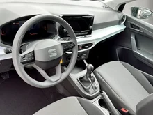 SEAT Arona Reference Edition 1.0 TSI in Nacht-Schwarz Metallic
