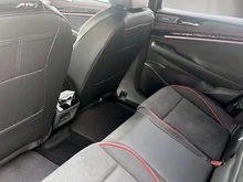VW ID.7 Tourer GTX 4MOTION 250kW Business in Scale Silver Metallic Dach Schwarz