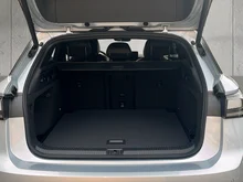 VW ID.7 Tourer GTX 4MOTION 250kW Business in Scale Silver Metallic Dach Schwarz