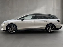 VW ID.7 Tourer GTX 4MOTION 250kW Business in Scale Silver Metallic Dach Schwarz