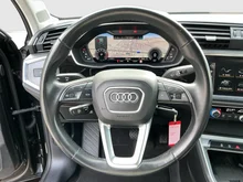 Audi Q3 35 TFSI in Schwarz, Metallic