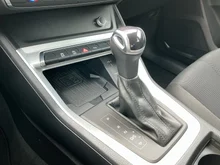 Audi Q3 35 TFSI in Schwarz, Metallic