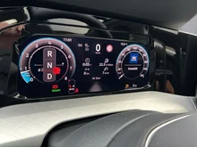 VW Golf Variant Business mHeV TSI DSG in Delfingrau Metallic