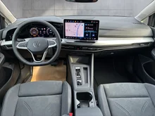 VW Golf Variant Business mHeV TSI DSG in Delfingrau Metallic