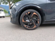CUPRA Tavascan VZ Adrenaline 4Drive250kW/340PS in Urano-Grau
