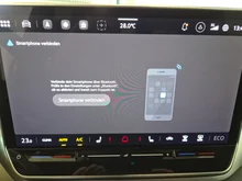 VW ID.4 Pro 210 kW Business in Gletscherweiß Metallic Dach schwarz