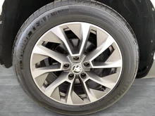 Škoda Karoq Ambition TSI in 2Y Moon-Weiss Metallic