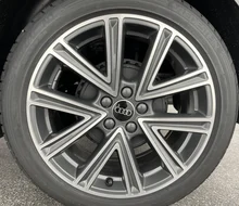 Thumbnail-Foto von Fahrzeug
