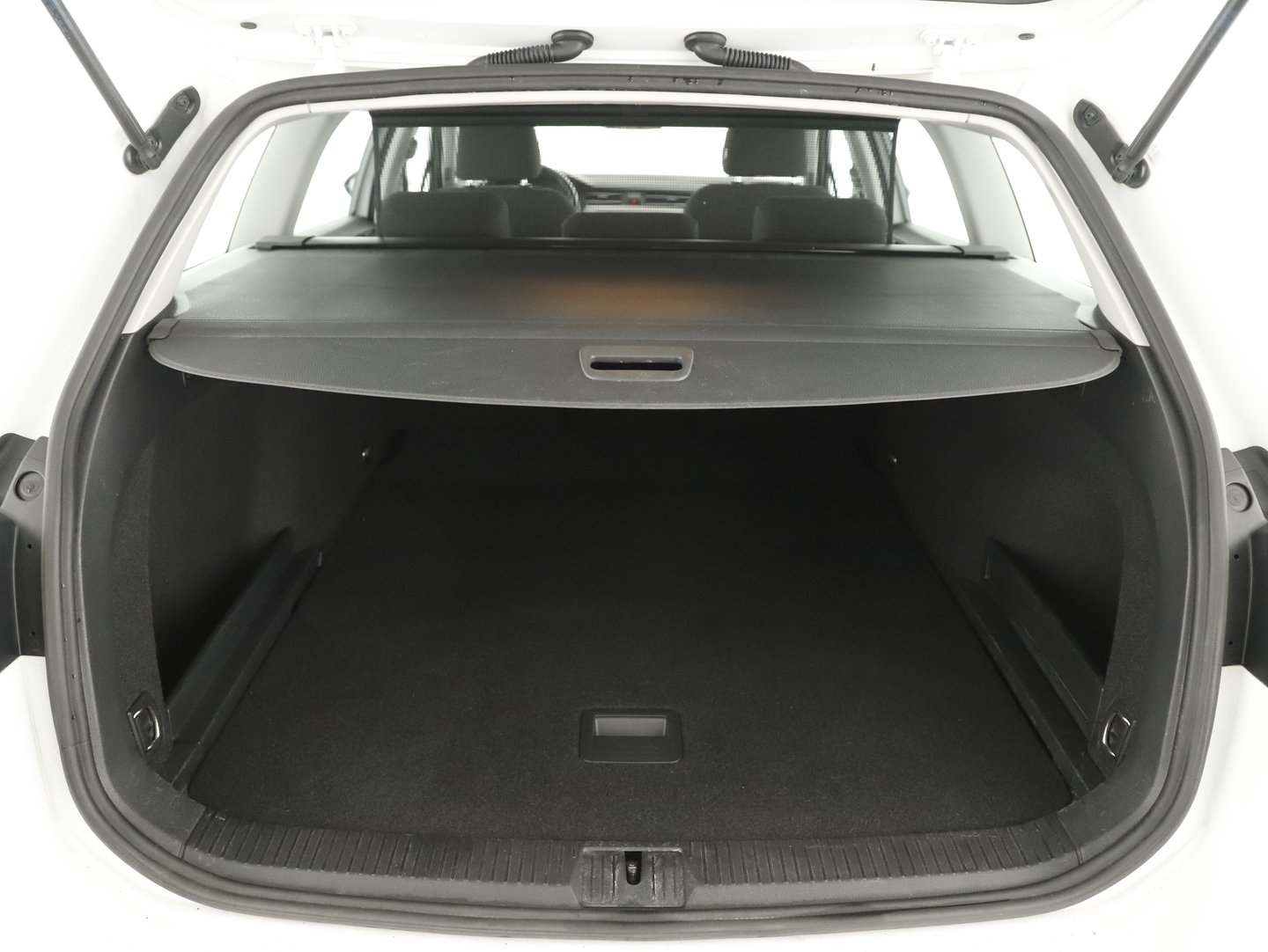 VW Passat Variant TDI | Bild 10 von 12