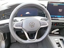 VW Golf Rabbit mHEV DSG in Grenadillschwarz Metallic