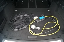 Land Rover Range Rover Velar P400e PHEV Allrad Aut. in weiss - normal