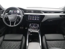 Audi e-tron Sportback 50 quattro 230 kW in BRILLANTSCHWARZ