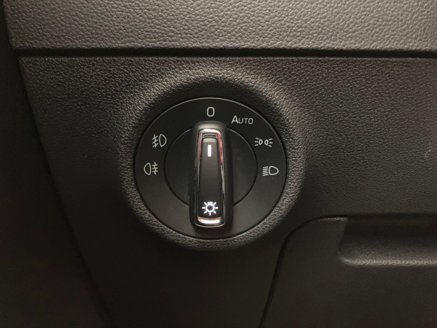 Škoda KAROQ Style SC TDI | Bild 10 von 31