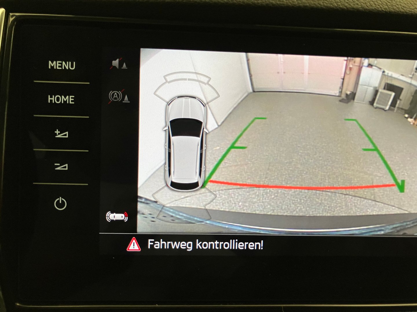 Škoda KAROQ Style SC TDI | Bild 20 von 31