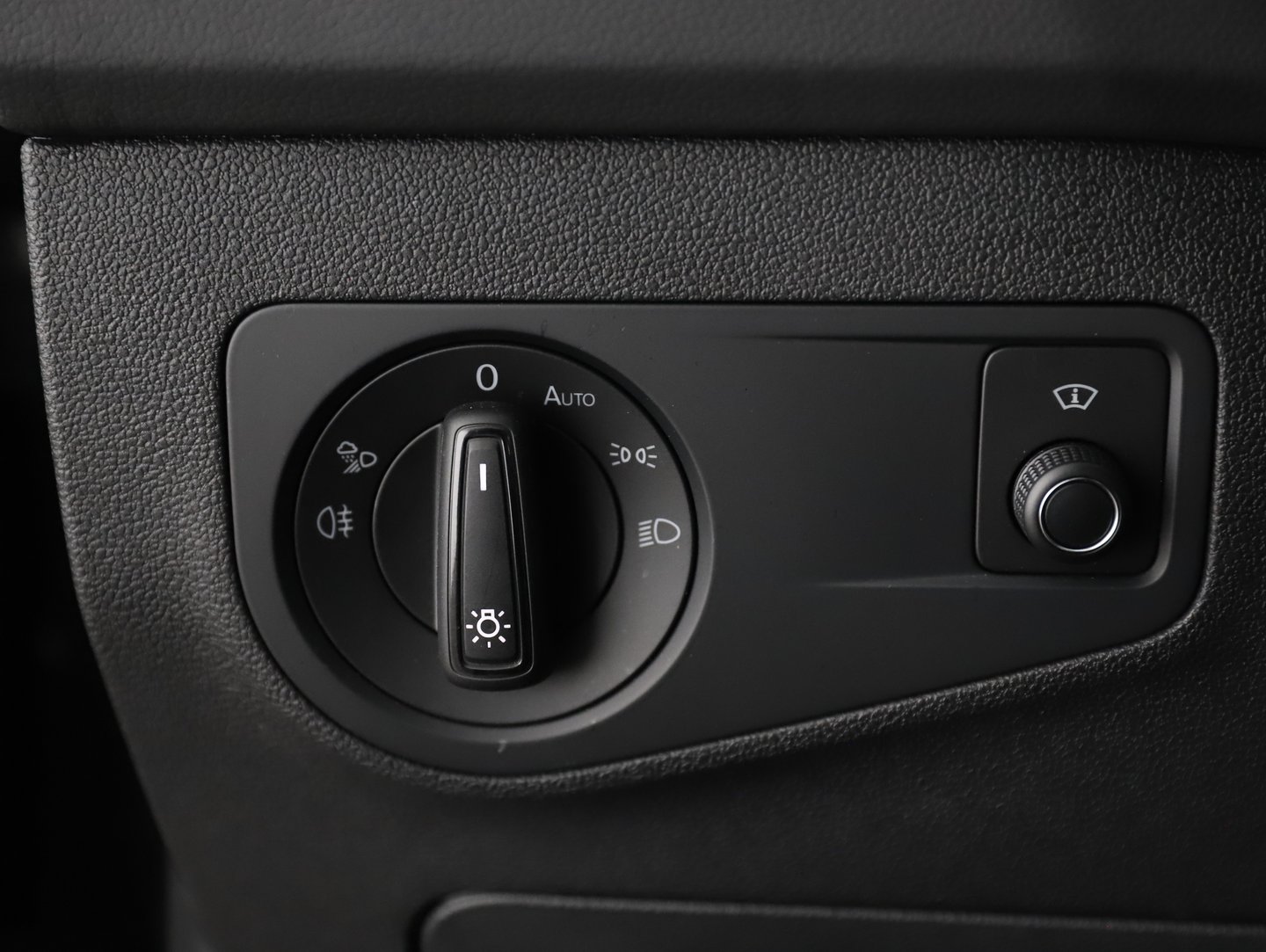 VW Tiguan Life TDI 4MOTION DSG | Bild 6 von 25