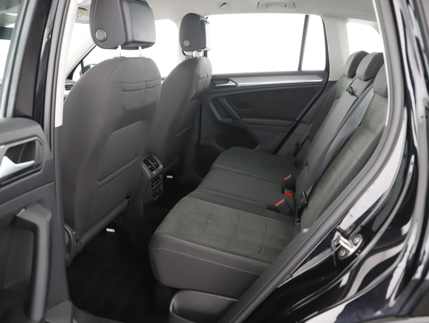 VW Tiguan Life TDI 4MOTION DSG | Bild 19 von 25