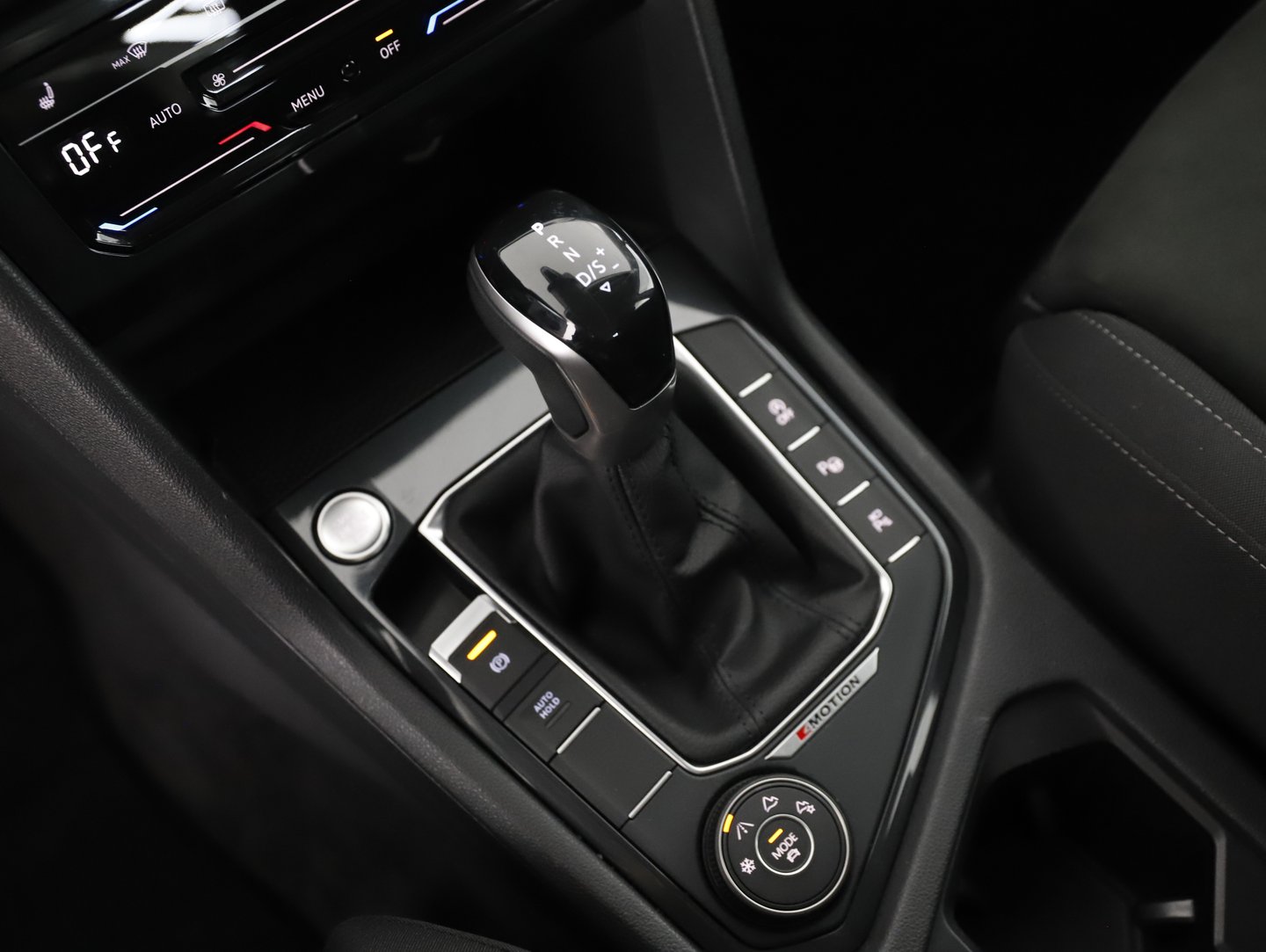 VW Tiguan Life TDI 4MOTION DSG | Bild 18 von 25