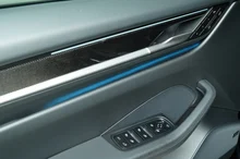 Porsche Macan Turbo in tiefschwarzmetallic