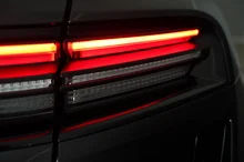 Porsche Macan Turbo in tiefschwarzmetallic