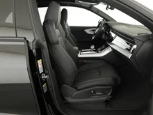 Audi Q8 e-hybrid quattro 360 kW in Mythosschwarz Metallic
