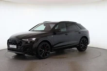 Audi Q8 e-hybrid quattro 360 kW in Mythosschwarz Metallic