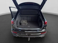 Audi Q3 e-tron 45 TFSI e S line exterieur in Mythosschwarz Metallic