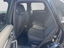 Audi Q3 e-tron 45 TFSI e S line exterieur in Mythosschwarz Metallic