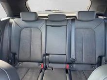 Audi Q3 e-tron 45 TFSI e S line exterieur in Mythosschwarz Metallic