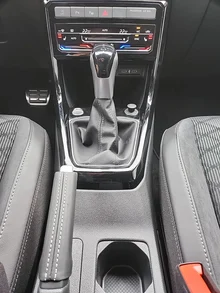 VW T-Cross Sport TSI DSG in Deep Black Perleffekt