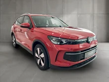 VW Tiguan Friends eTSI DSG in Persimmon Red Metallic