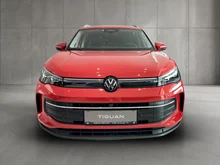 VW Tiguan Friends eTSI DSG in Persimmon Red Metallic