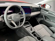VW Tiguan Friends eTSI DSG in Persimmon Red Metallic