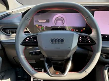 Audi Q5 Sportback e-hybrid quattro 270 KW in Mythosschwarz Metallic