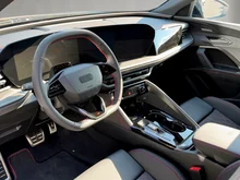 Audi Q5 Sportback e-hybrid quattro 270 KW in Mythosschwarz Metallic