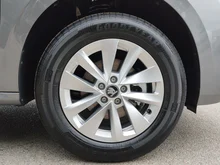 Škoda Kamiq Selection TSI in Graphit-Grau Metallic
