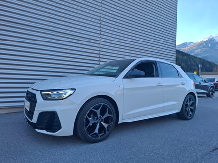 Audi A1 Sportback 25 TFSI S line