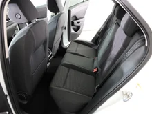 VW T-Roc Life eTSI DSG in Pure White