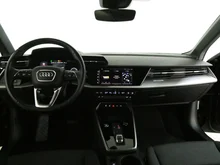 Audi A3 Limousine 35 TDI in A2 Brillantschwarz