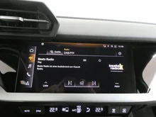 Audi A3 Limousine 35 TDI in A2 Brillantschwarz