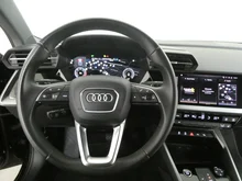 Audi A3 Limousine 35 TDI in A2 Brillantschwarz
