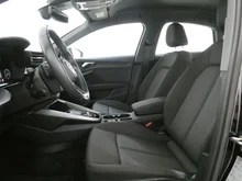 Audi A3 Limousine 35 TDI in A2 Brillantschwarz