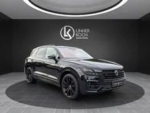 VW Touareg R eHybrid 4MOTION in Deep Black Perleffekt