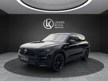 VW Touareg R eHybrid 4MOTION in Deep Black Perleffekt