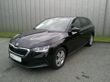 Škoda Scala SC TSI in Black-Magic Perleffekt